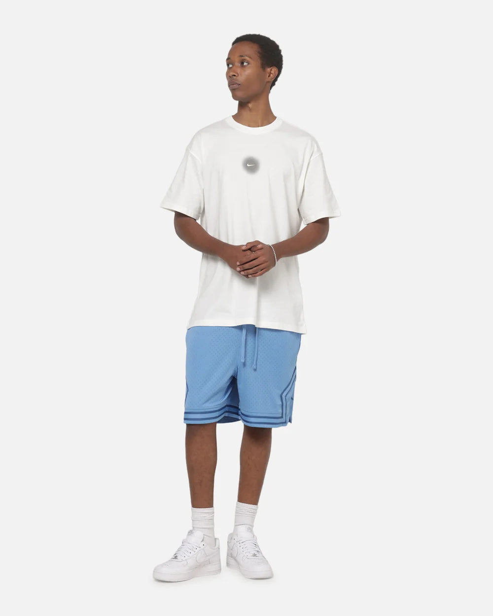 Nike Sportswear Men's Loose World T-Shirt