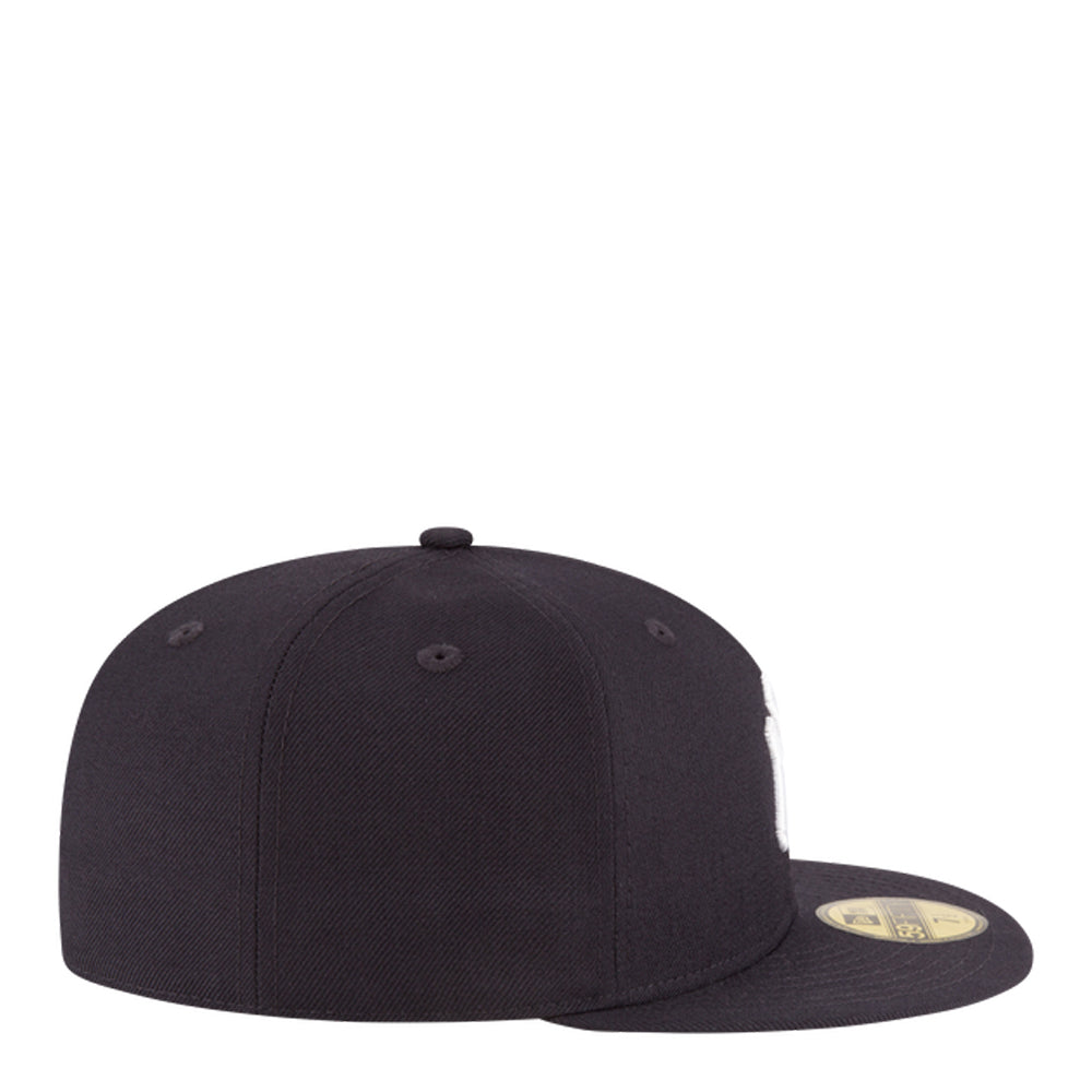 New Era Men's New York Yankees "2000 World Series Wool" 59FIFTY Fitted Cap 4