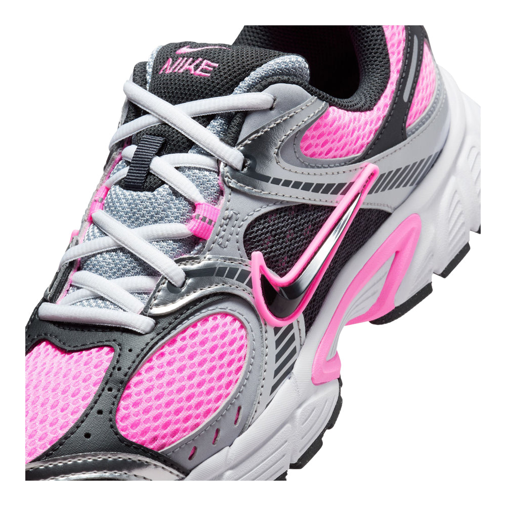 Nike V5 RNR Women's Sneakers
