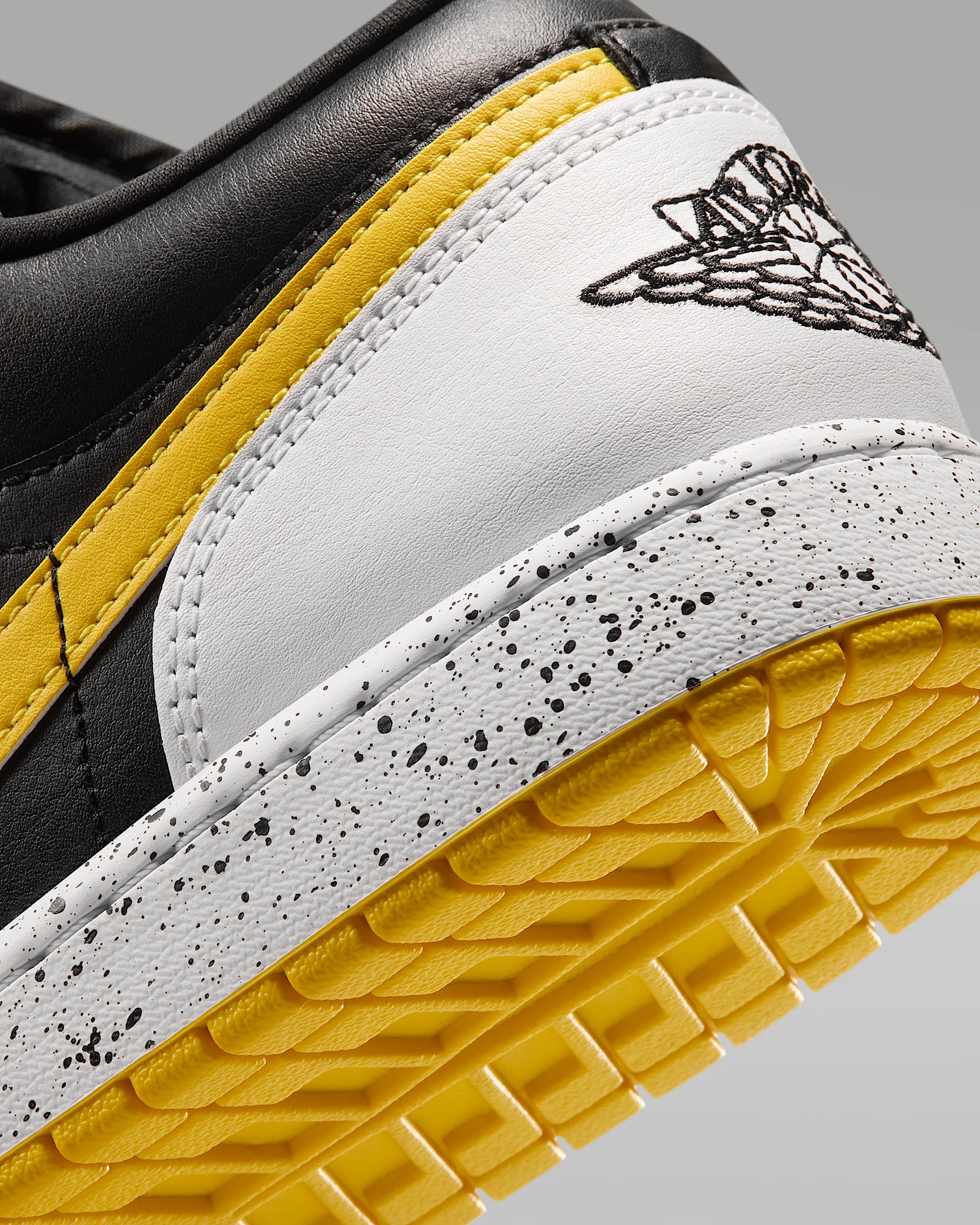 Air Jordan 1 Low SE Men's Sneakers
