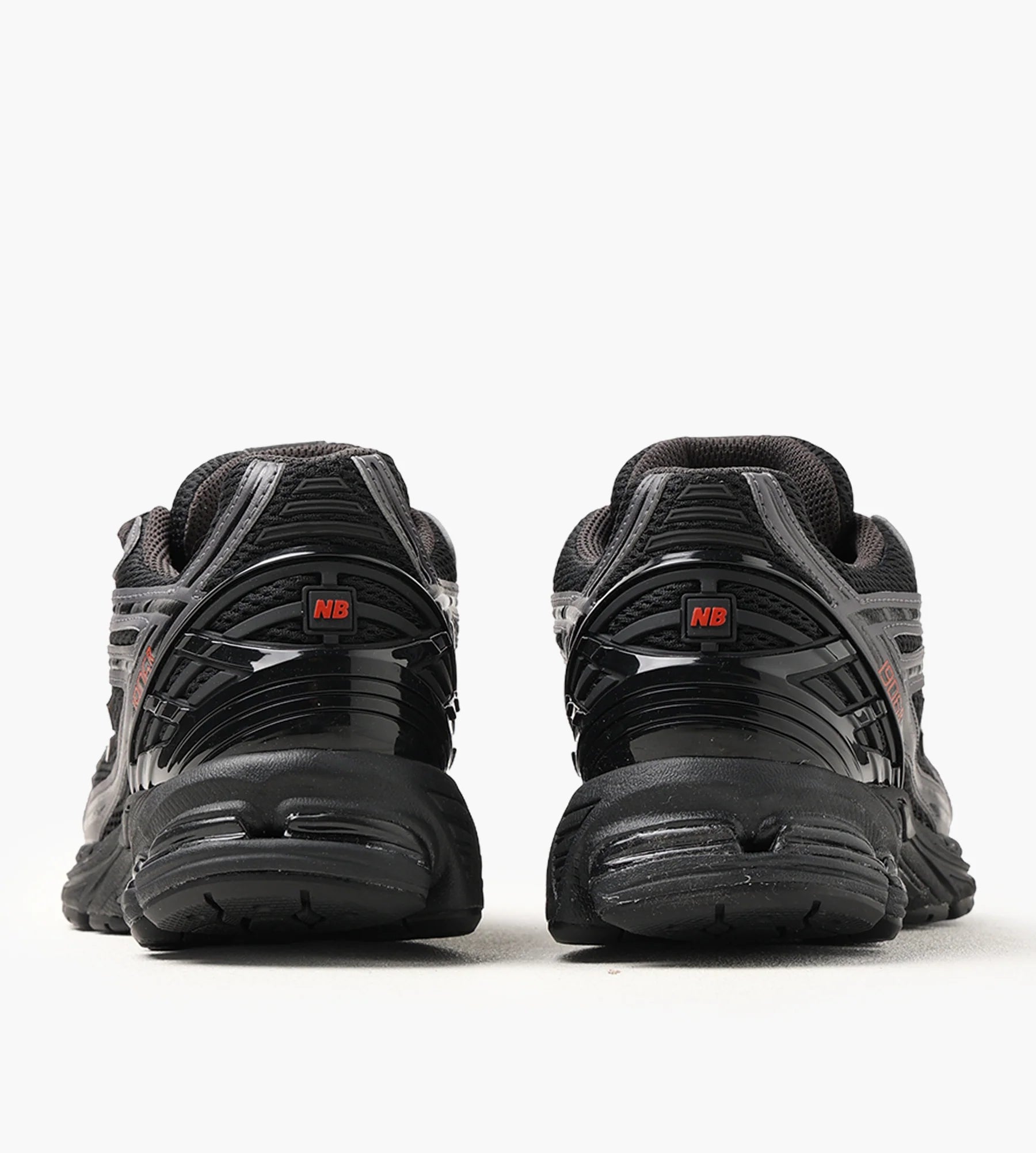 New Balance 1906R Men's Sneakers