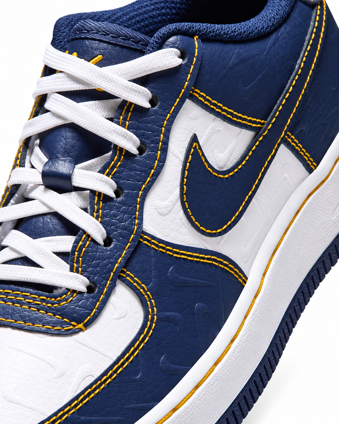 Big Kid's Nike Air Force 1 LE Summit White/Yellow Ochre/Midnight Navy IZ1314-121