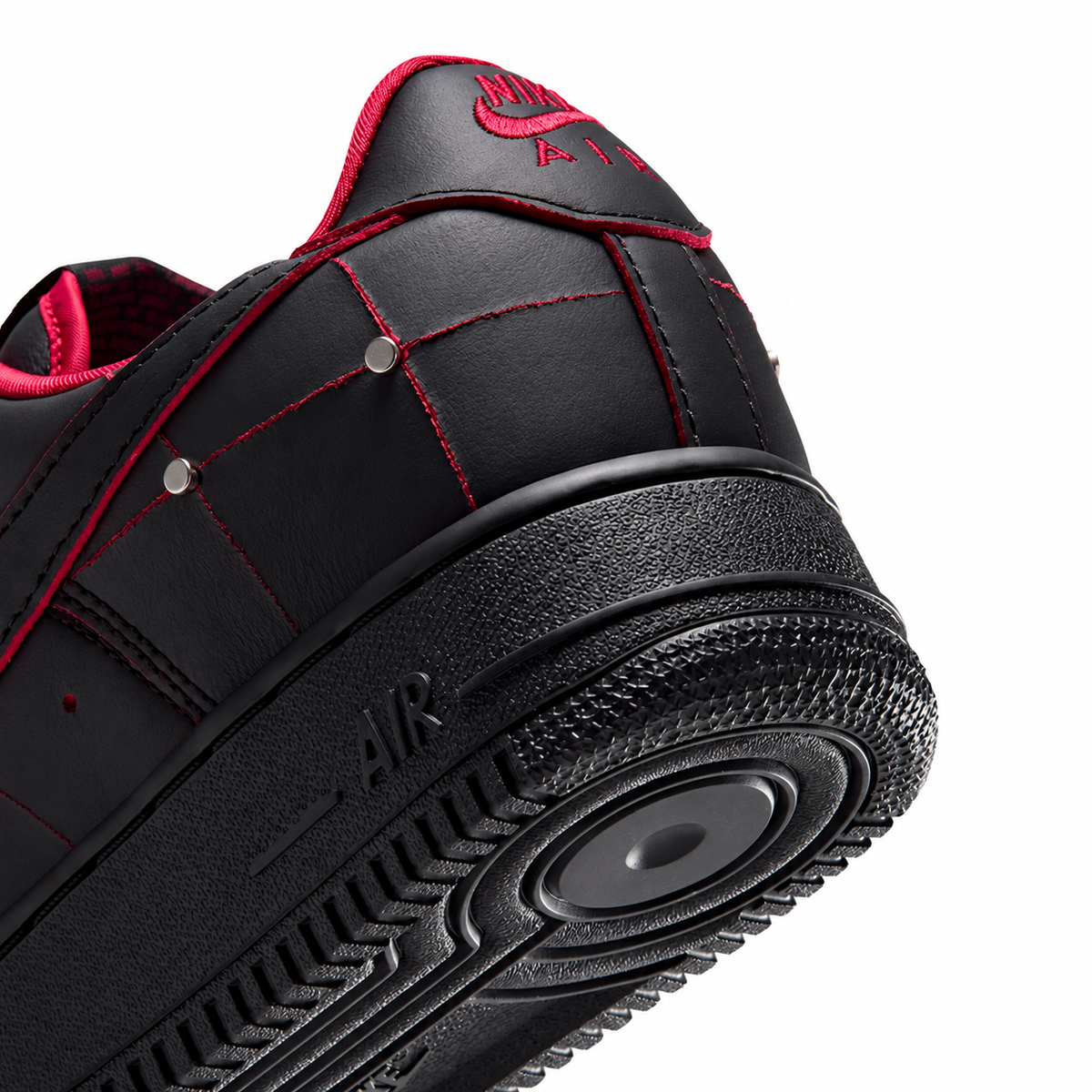 Men's Nike Air Force 1 `01 "Nightmare" Black/Black/Gym Red/Metallic Silver IX0104-001