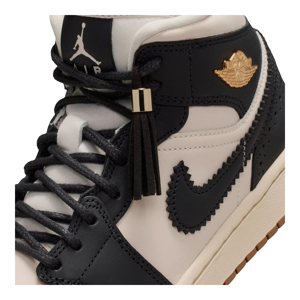 Women's Air Jordan 1 Mid SE Off Noir/Chalk/Pearl White IO0760-001