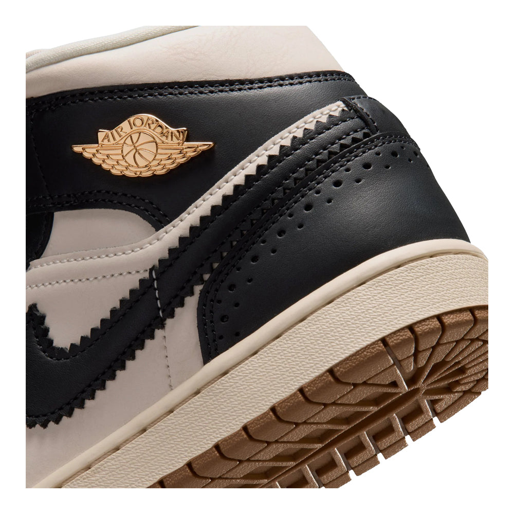 Women's Air Jordan 1 Mid SE Off Noir/Chalk/Pearl White IO0760-001