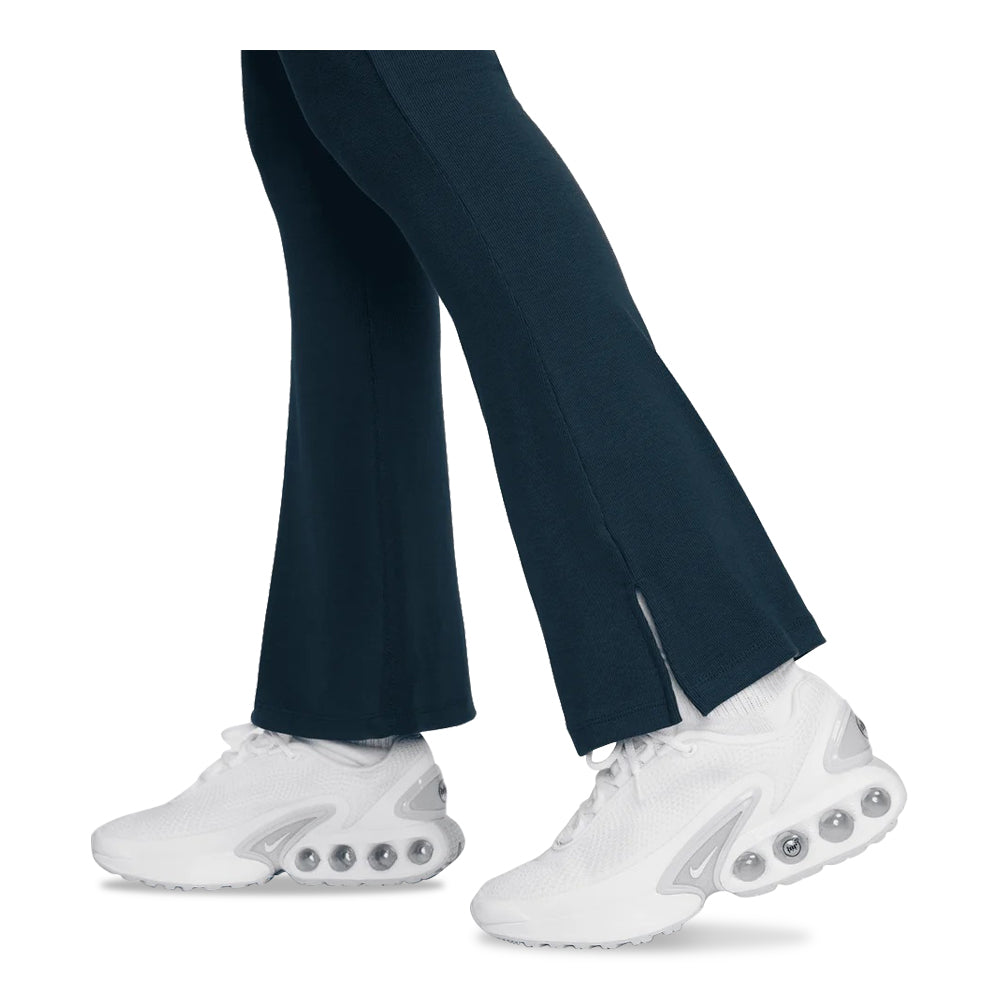 Nike Sportswear Chill Knit Women's Tight Mini-Rib Flared Leggings