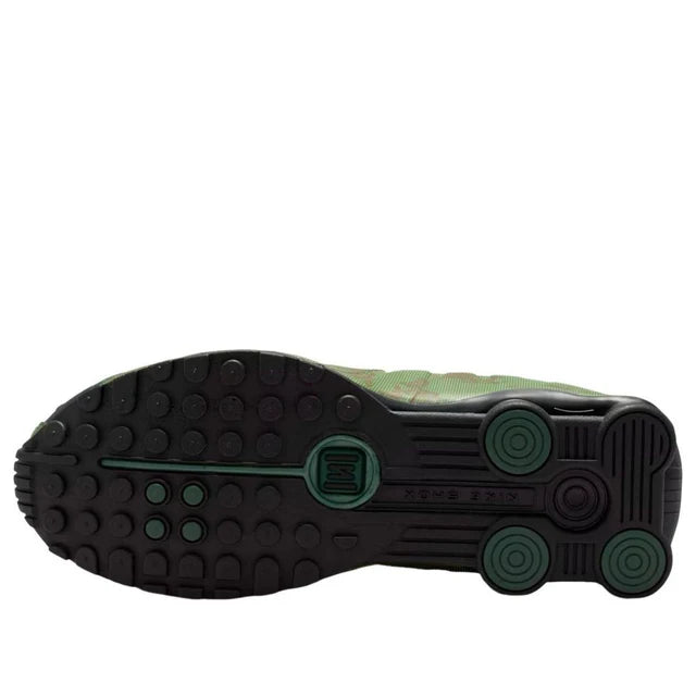 Men's Nike Shox R4 SP Noble Green/Team Kelly Green IQ0636-300