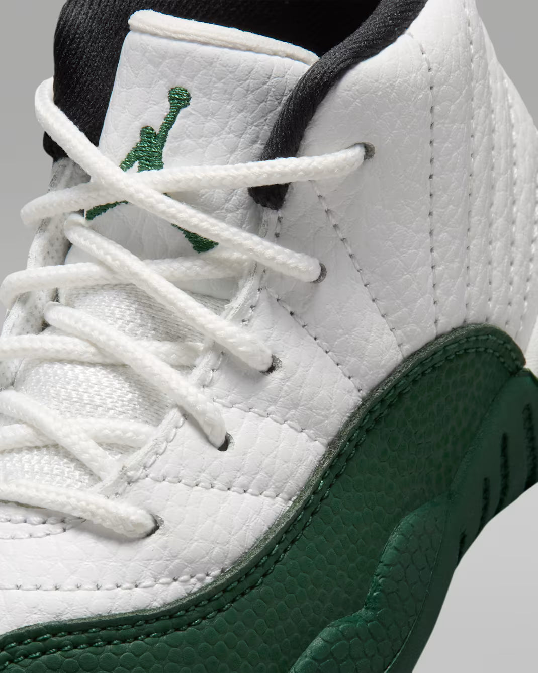 Toddler Air Jordan 12 Retro Bucks Summit White/Gorge Green-Black-Fierce Purple 850000-103