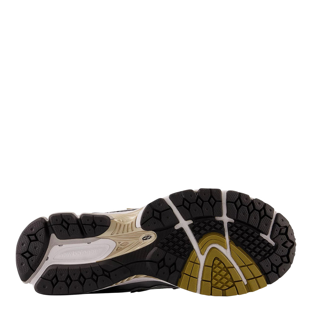 New Balance Men's 1906 Shoes 5