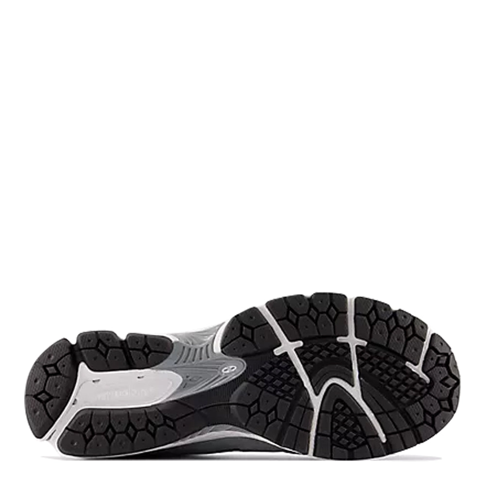 New Balance Men's 2002R Shoes 5