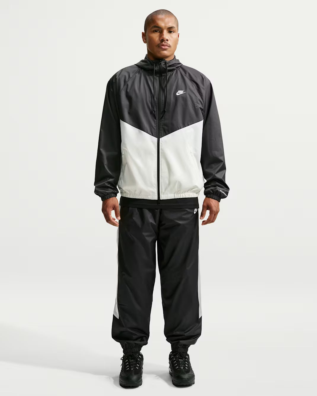 Nike Windrunner Men's lined trousers