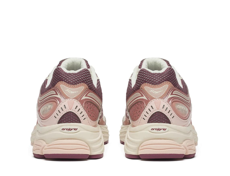 Saucony ProGrid Omni 9 Sneakers