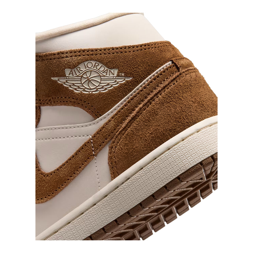 Women's Air Jordan 1 Mid Light British Tan/Chalk BQ6472-203