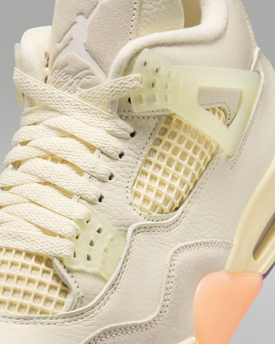 Women's Air Jordan 4 Retro Birds of Paradise Coconut Milk/Metallic Gold/Muslin/Bright Mango/Sundial/Black HV0823-101
