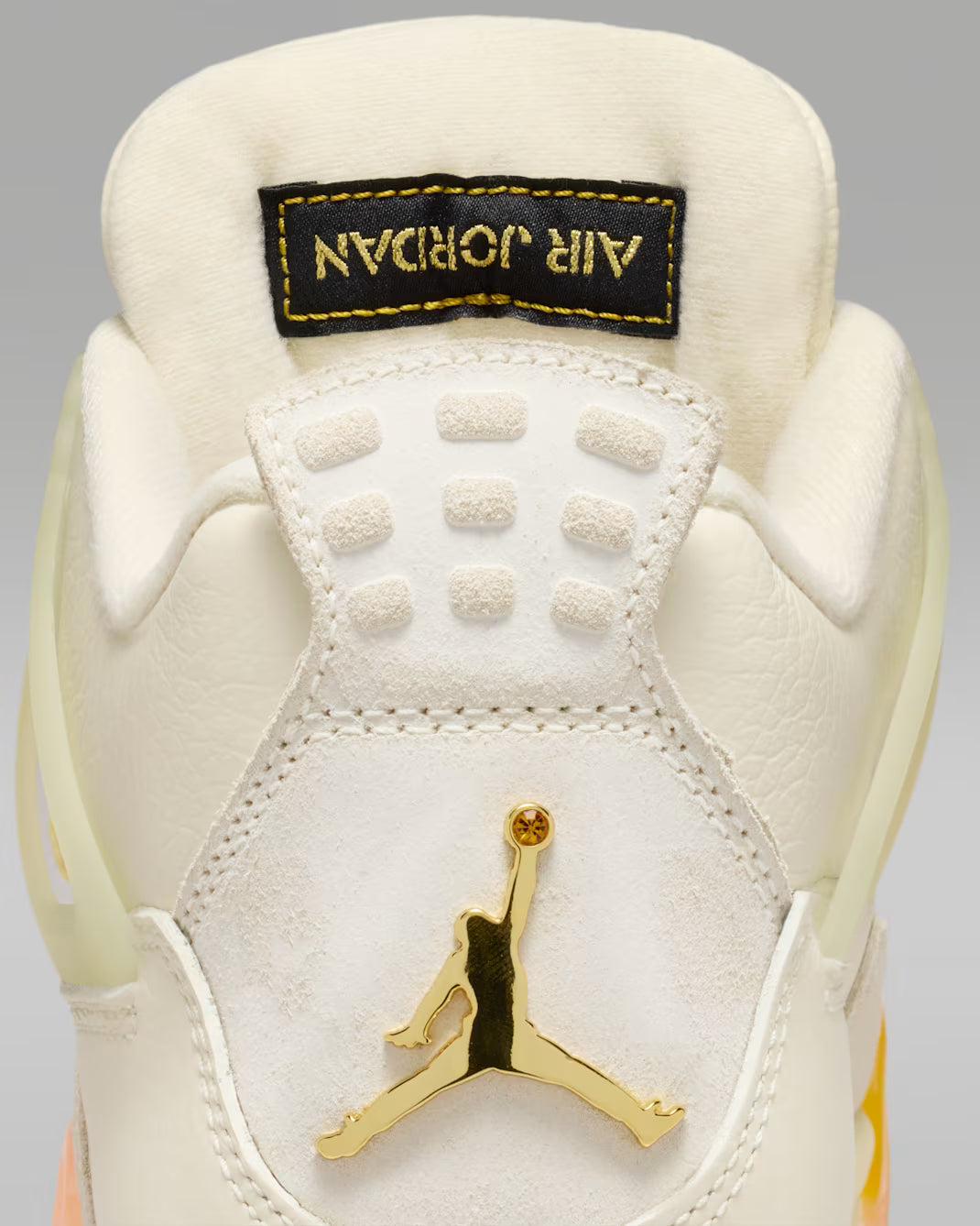 Women's Air Jordan 4 Retro Birds of Paradise Coconut Milk/Metallic Gold/Muslin/Bright Mango/Sundial/Black HV0823-101