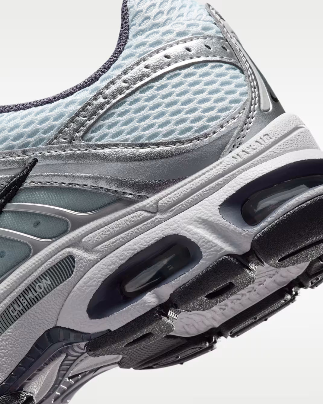 Women's Nike Air Max Moto 2K Pure Platinum/Metallic Silver/Black/Gridiron HQ2056-013