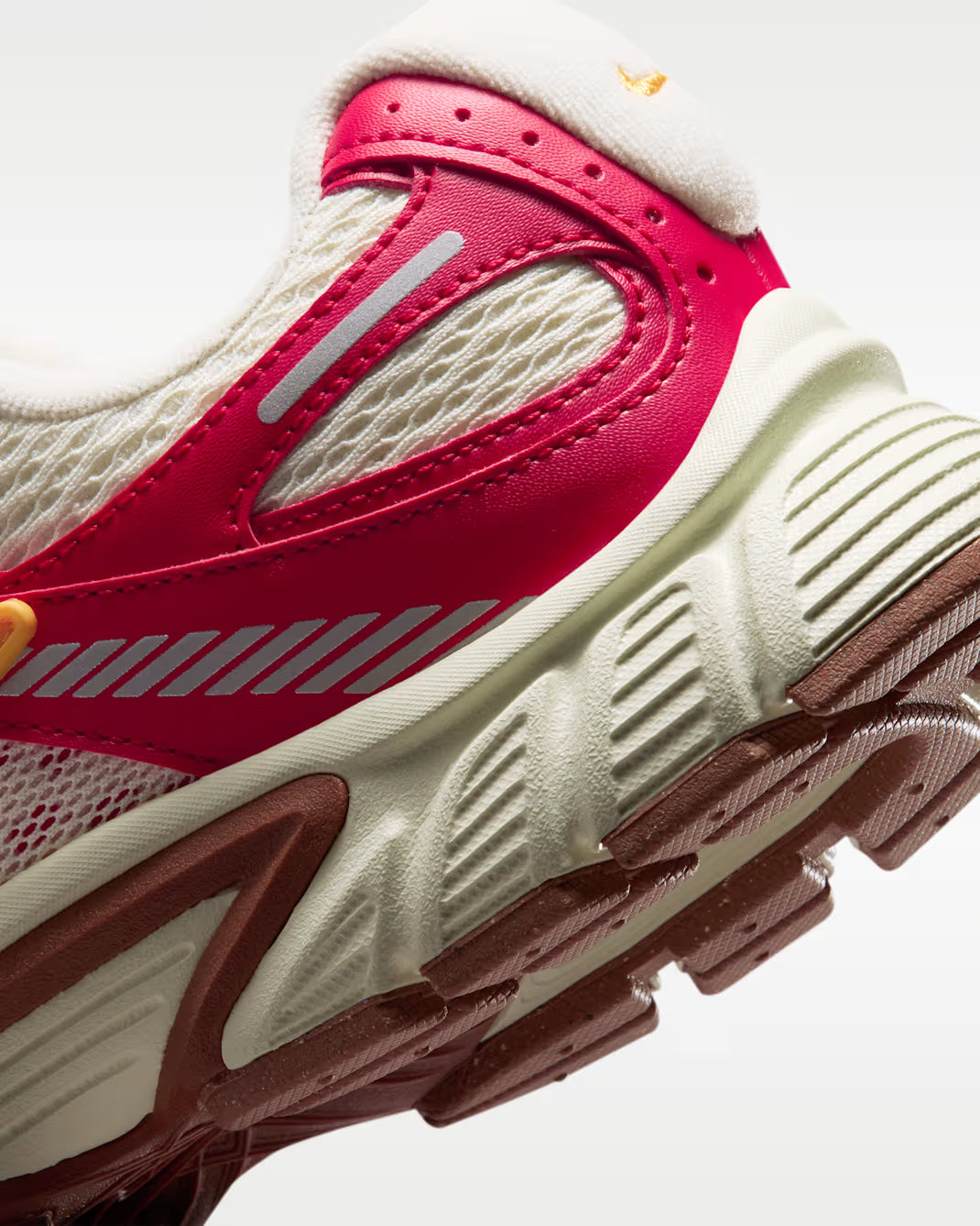 Women's Nike V5 RNR Game Day University Red/Coconut Milk/University Gold/University Red IV5728-657