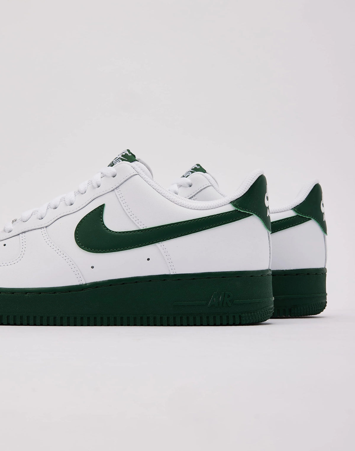 Men's Nike Air Force 1 `07 White/White/Malachite FJ4146-132