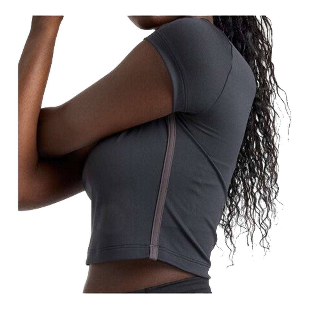 New Balance Harmony Fitted T-shirt 5