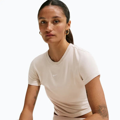 Nike Sportswear Chill Knit Women's Cropped T-Shirt