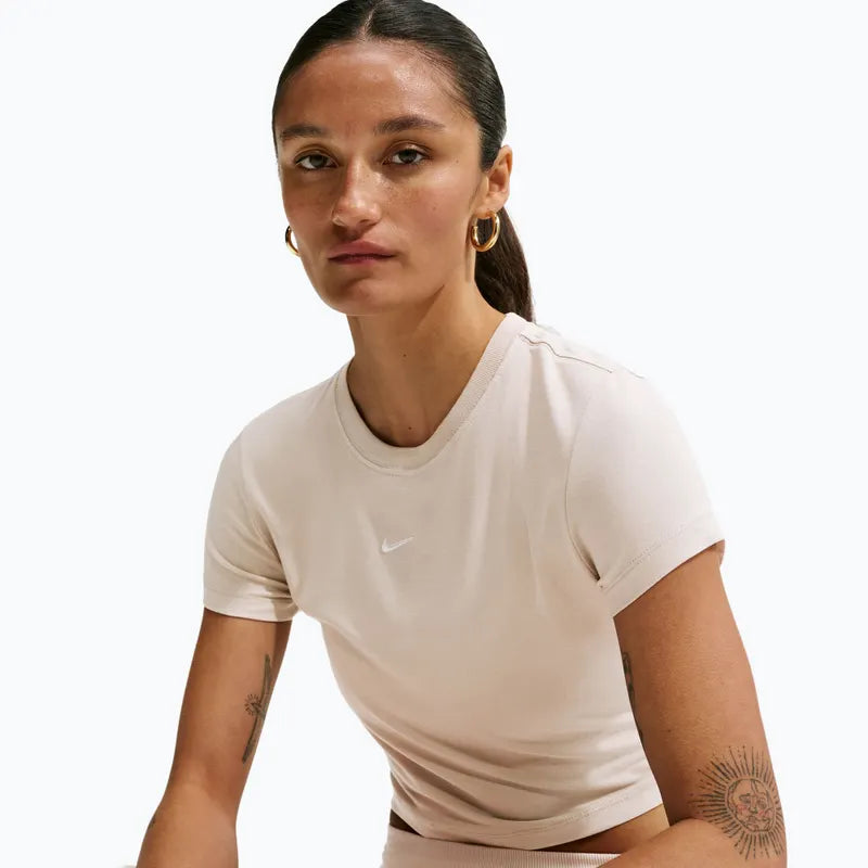 Nike Sportswear Chill Knit Women's Cropped T-Shirt