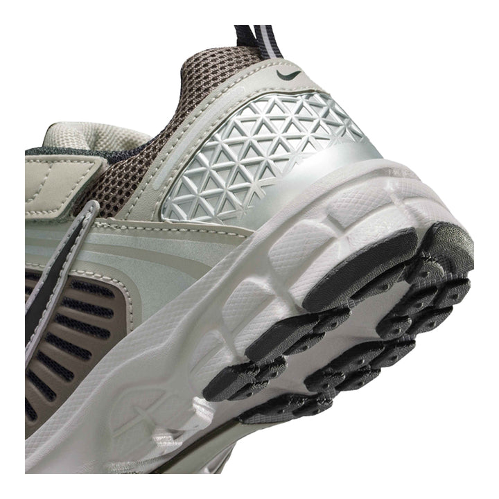 Nike Vomero 5 Little Kids&