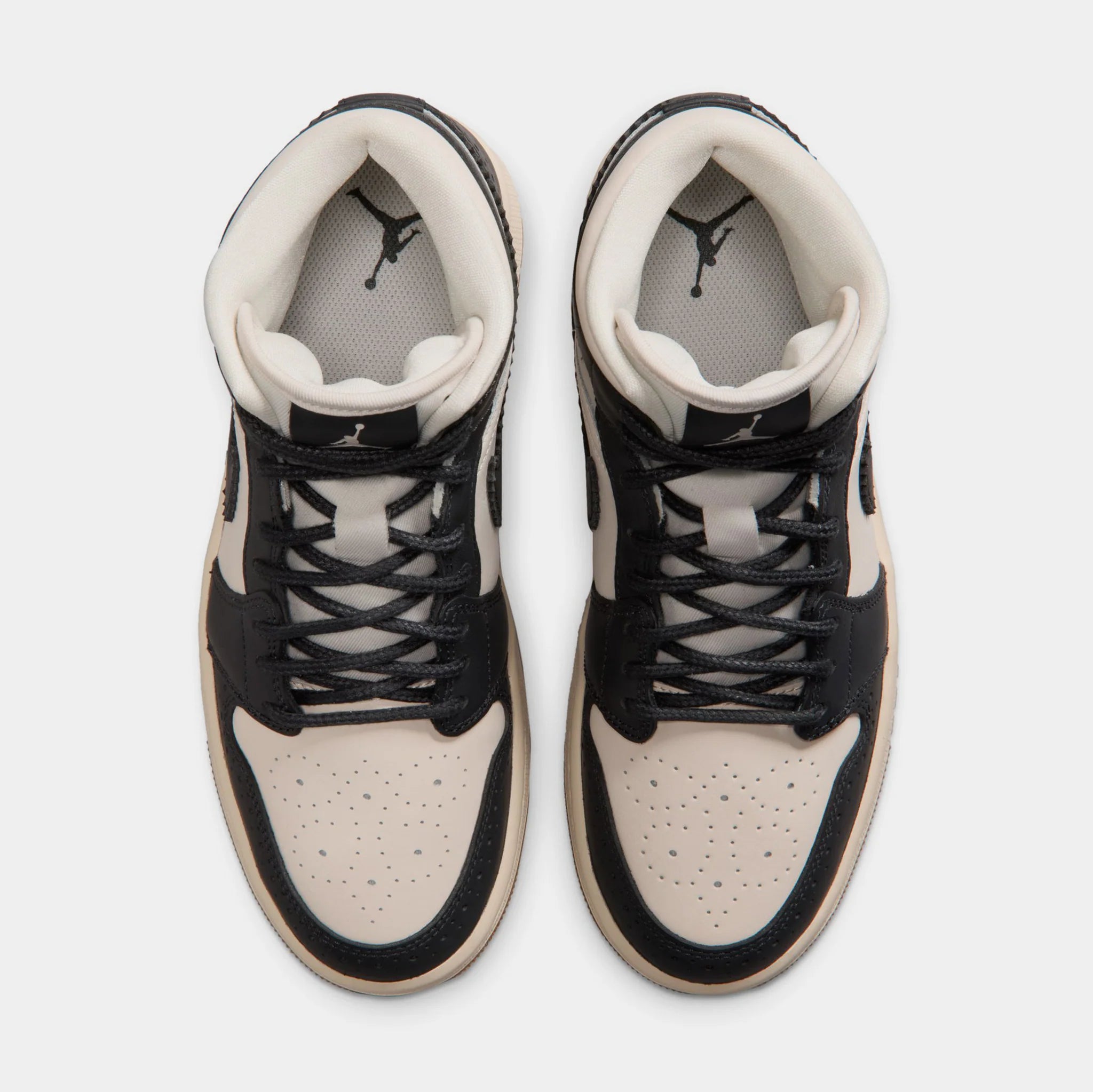 Women's Air Jordan 1 Mid SE Off Noir/Chalk/Pearl White IO0760-001