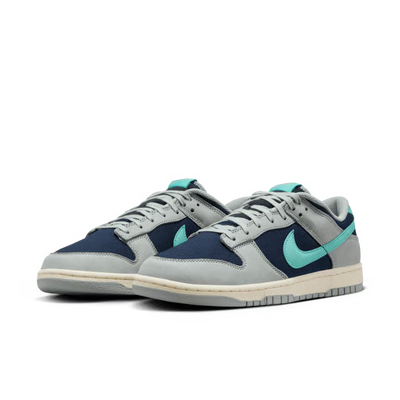 Nike Dunk Low - Retro Premium - Men's Sneakers