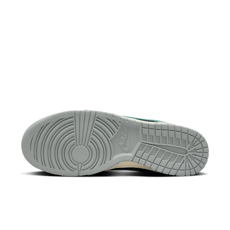 Nike Dunk Low Retro Premium Light Pumice/Dark Obsidian/Coconut Milk/Green Frost FB8895-001