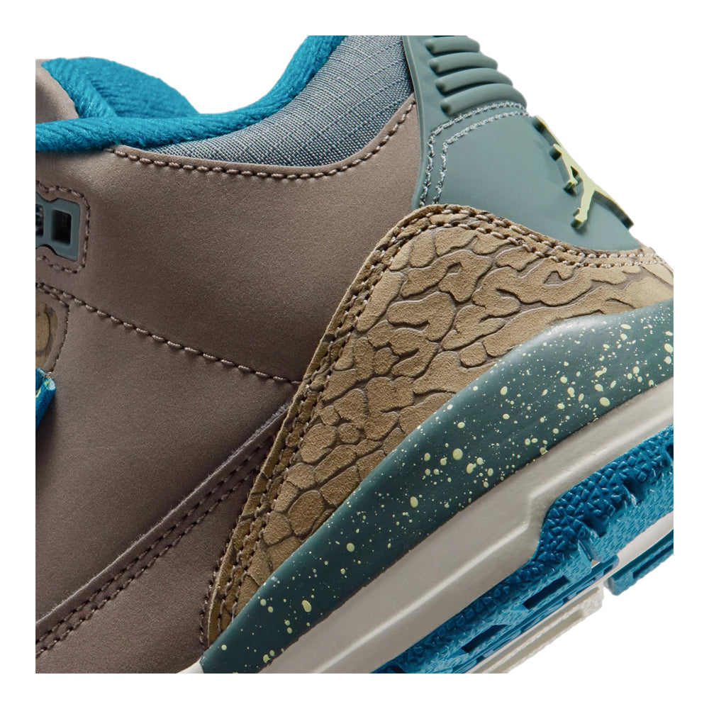 Air Jordan 3 Retro - Olive Grey - Little Kids&