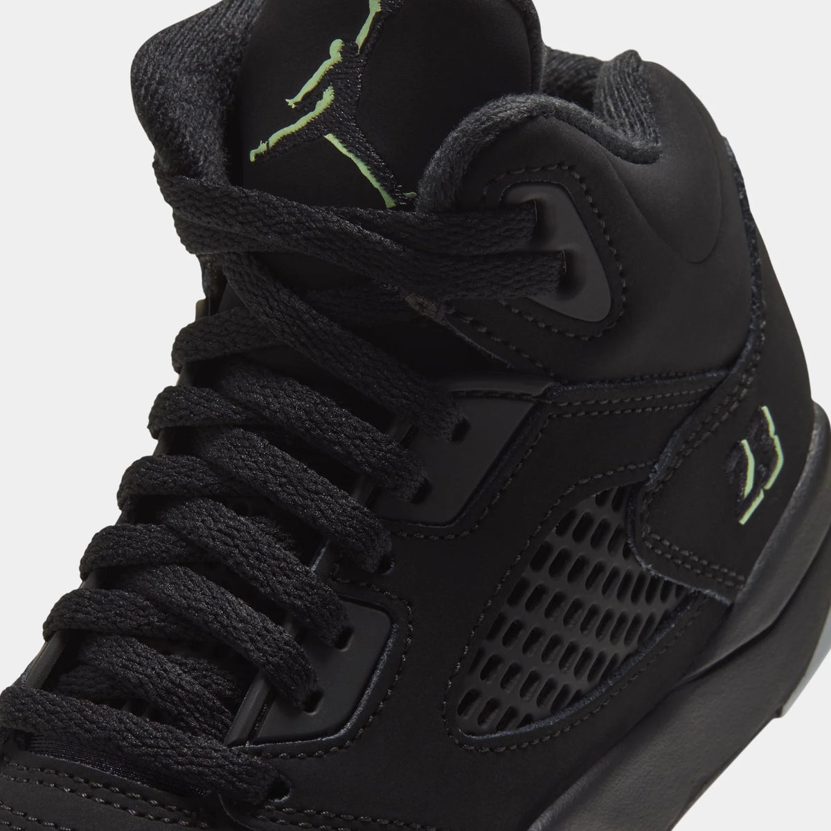 Little Kid's Air Jordan 5 Retro Halloween Black/Black/Picante Red/Glow N The Dark HQ7979-001
