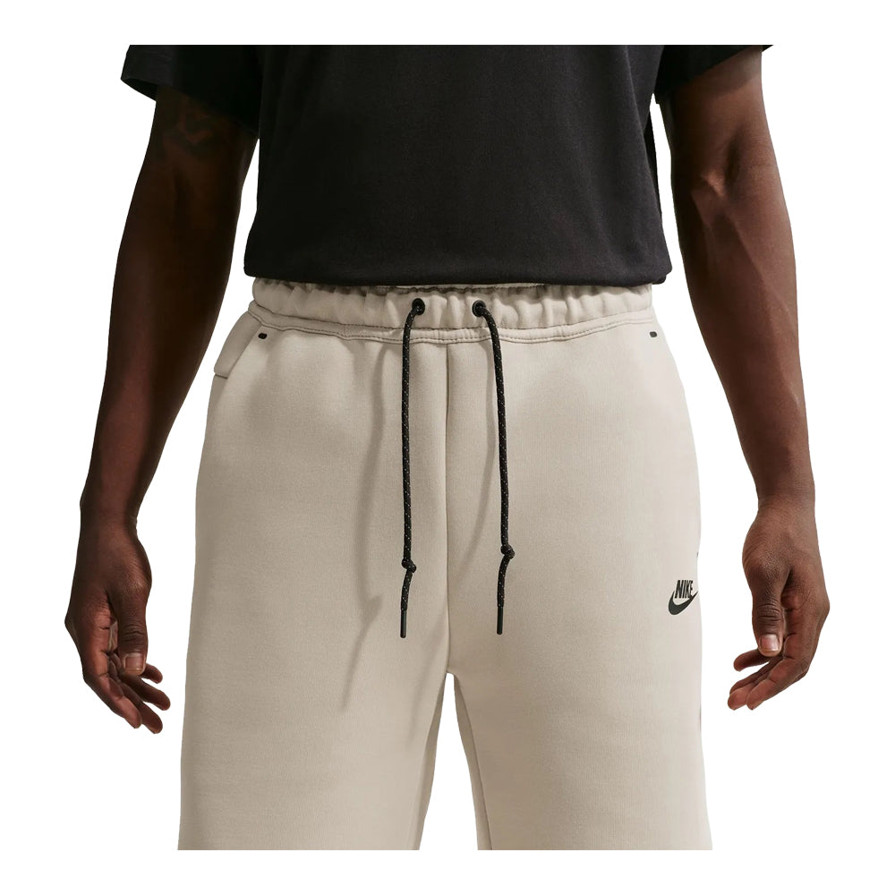 Men's Nike Tech Fleece Shorts - Cream II/Black – City Jeans