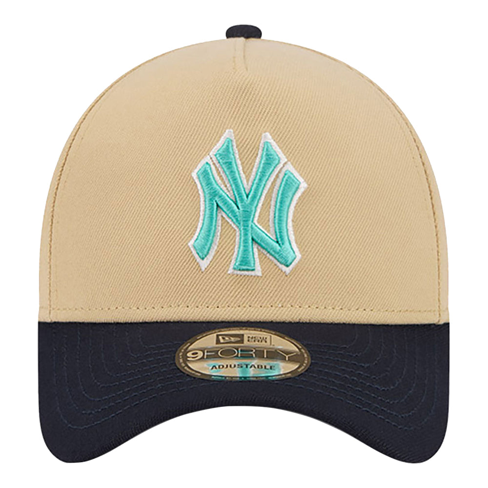 New Era New York Yankees City Sidepatch 9FORTY A-Frame Adjustable Cap