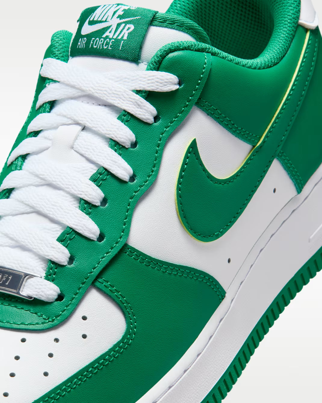 Men's Nike Air Force 1 `07 White/White/Malachite FJ4146-132