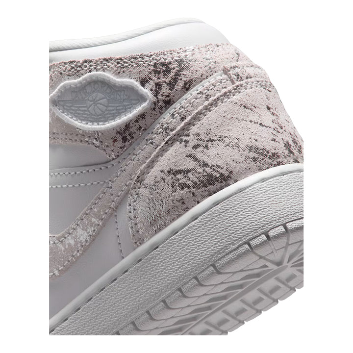 Air Jordan 1 Mid SE Big Kids&