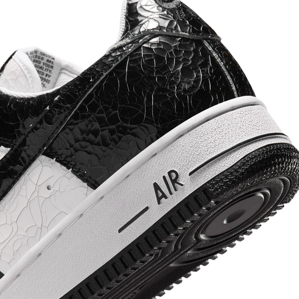Men's Nike Air Force 1 '01 Cracked Leather Black/White JA0248-300