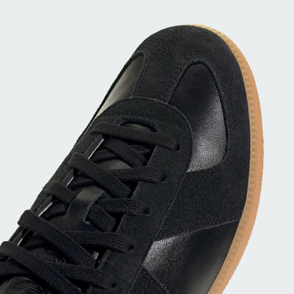 Men's adidas BW Army Core Black / Core Black / Gum KK2802