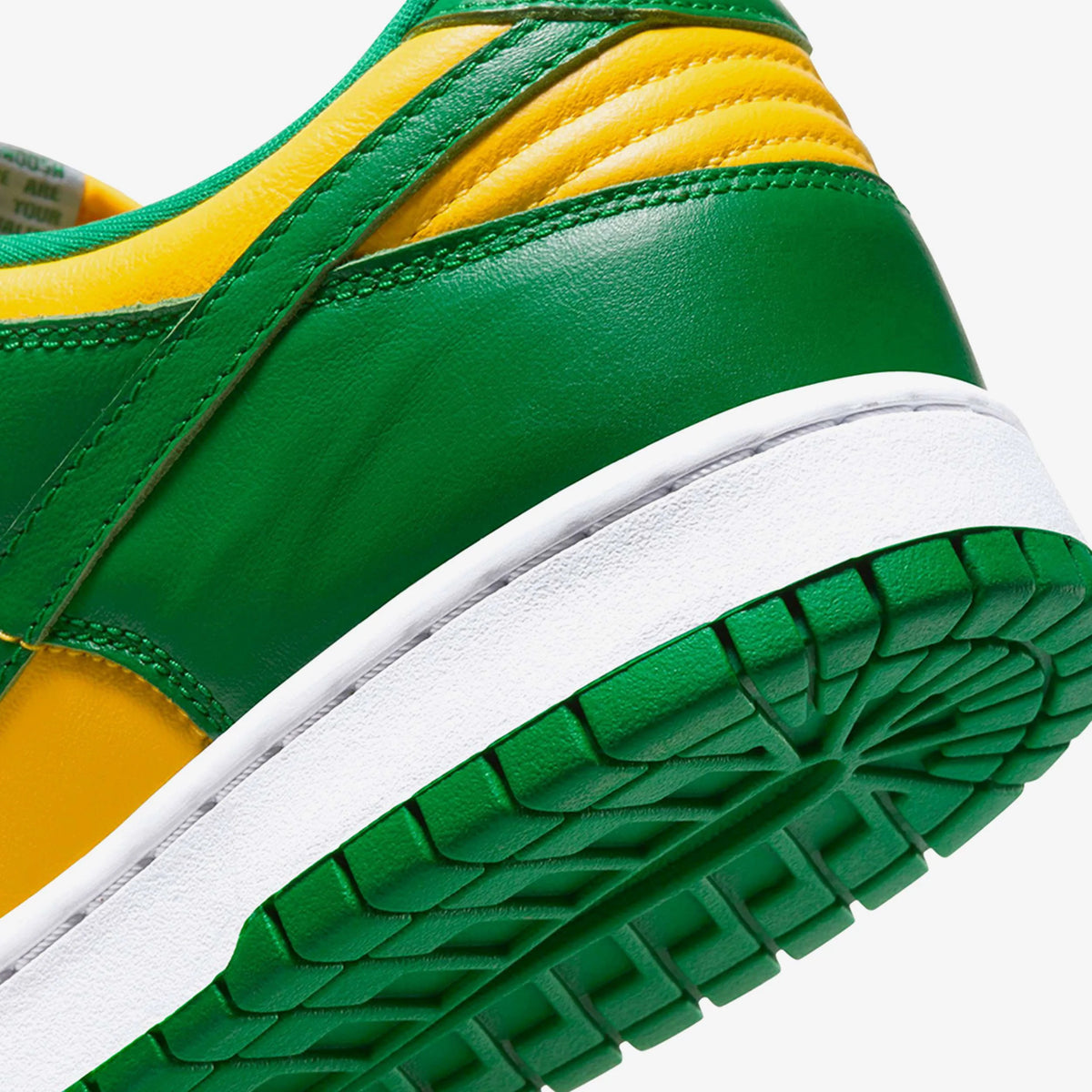 Unisex Nike Dunk Low SP "Brazil" Sneakers