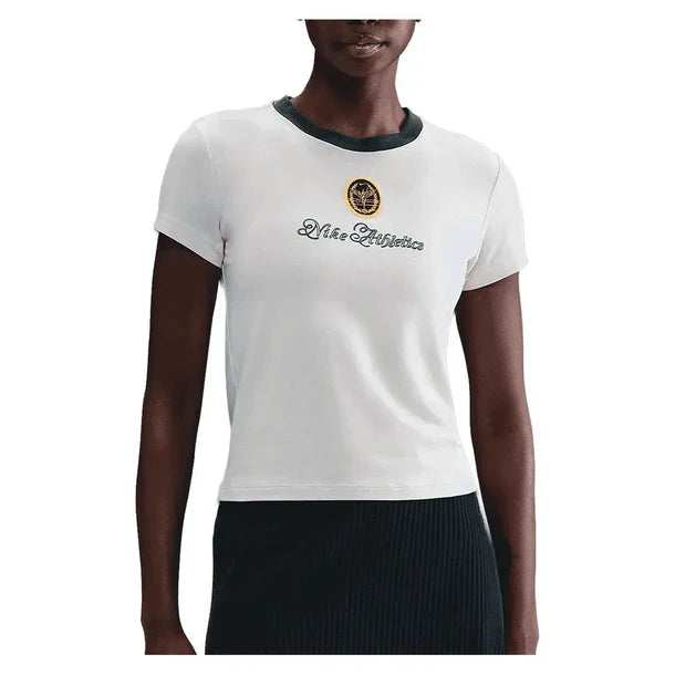 Women's Court Club Sportswear Challenge Knit Mid Crop Top 1