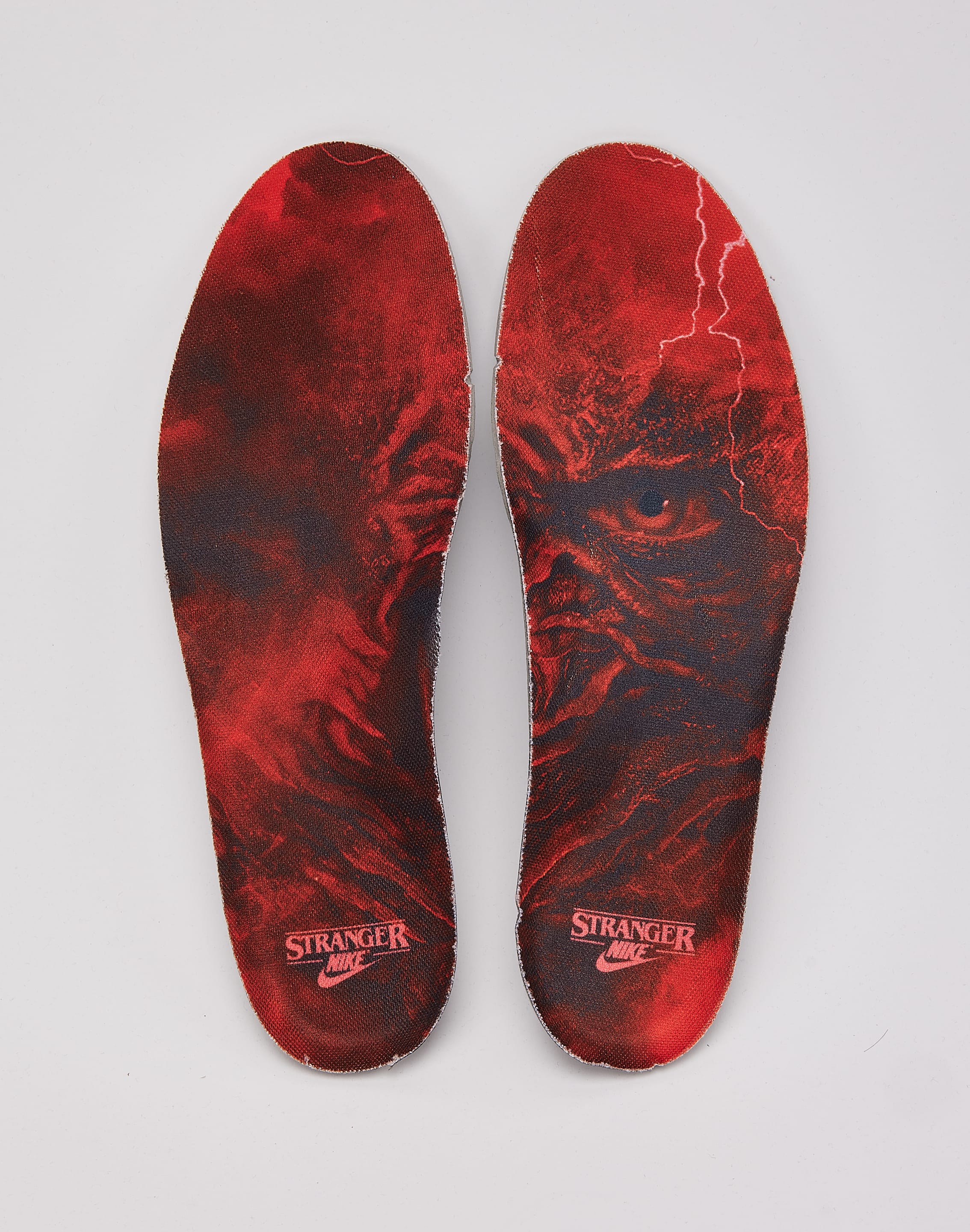 Men's Nike Air Foamposite One x Stranger Things Vecna Black/Off Noir/Bright Crimson IR7336-001