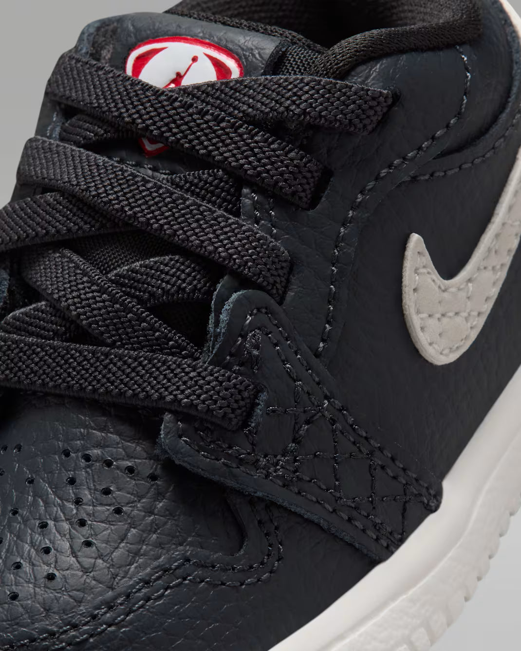 Toddler Air Jordan 1 Low Alt SE Off Noir/University Red/Game Royal/Sail IV6784-001