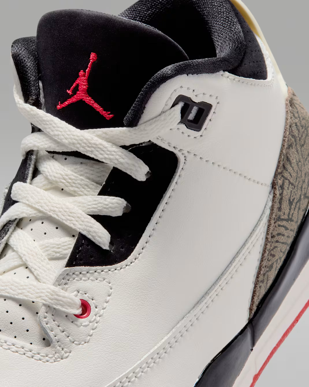 Air Jordan 3 Retro Little Kids' Sneakers