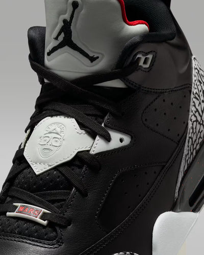 MEN'S JORDAN SON OF MARS LOW BLACK/UNIVERSITY RED/ GREY MIST/BLACK 580603-002 9