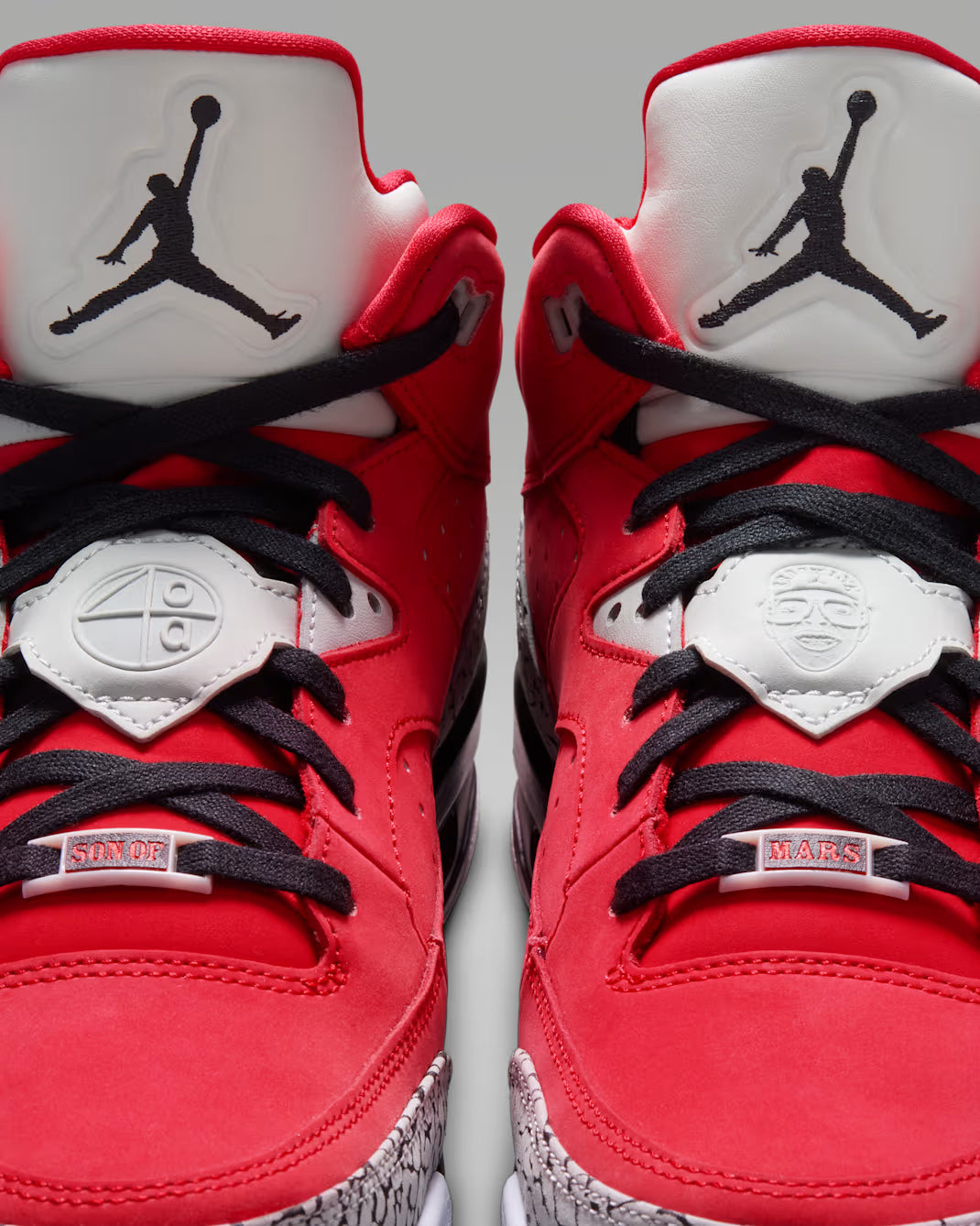 Jordan Son of Mars Low Men's Sneakers - Fired Red