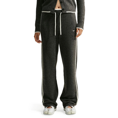 Nike Sportswear Chill Knit Women’s Mid-Rise Pants