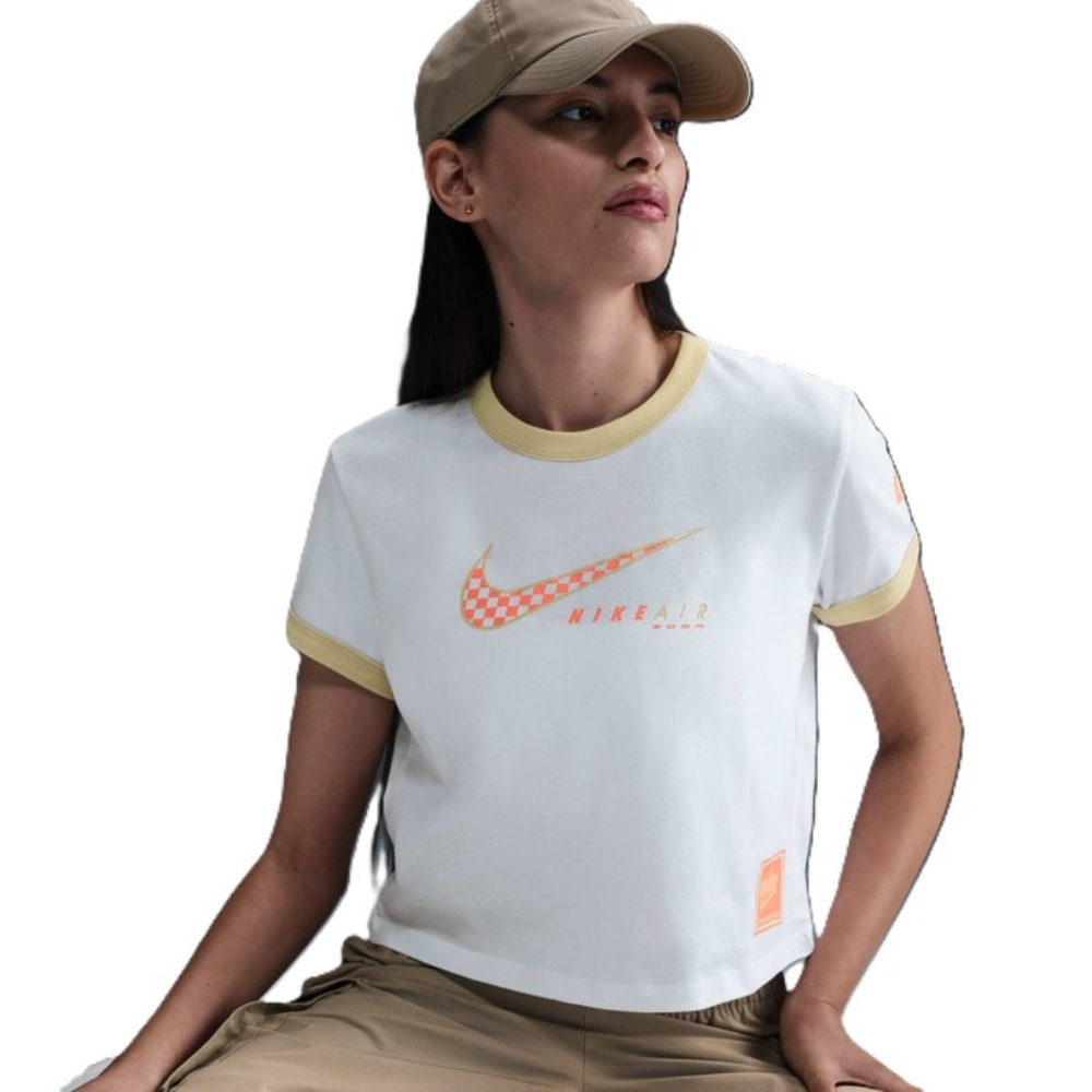 Nike Sportswear Club Women's Short-Sleeve T-Shirt