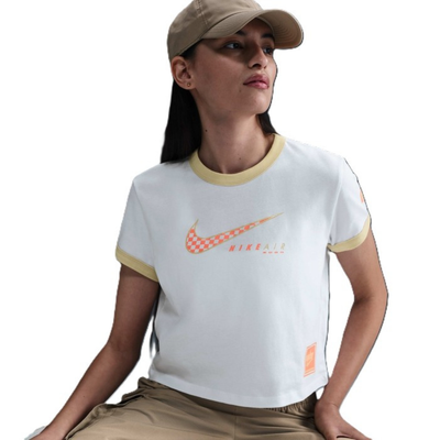 Nike Sportswear Club Women's Short-Sleeve T-Shirt