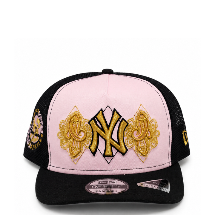 New Era New York Yankees Paisley Elements 9FIFTY A-Frame Trucker Snapback Hat
