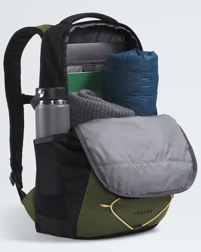 The North Face Jester 28 L Backpack - Woodland Green