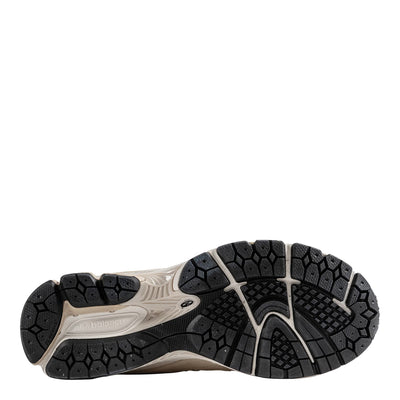 New Balance Men's 2002R Shoes 4